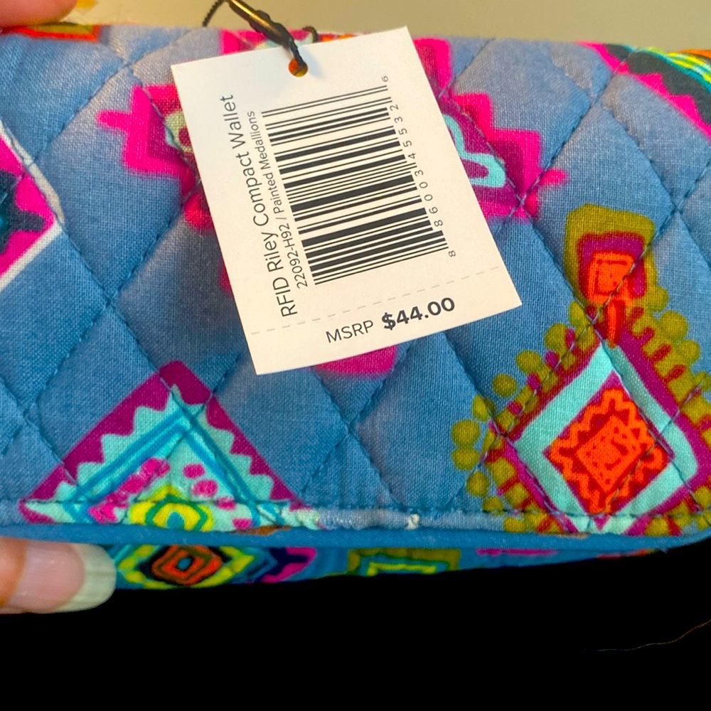 VERA BRADLEY